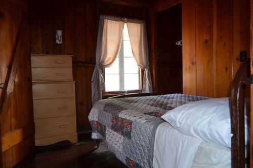 Montague, MI Holiday Apartments and Self Catering cozycozy
