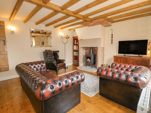 Chevin View, Pet Friendly, Character Holiday Cottage In Belper - Belper