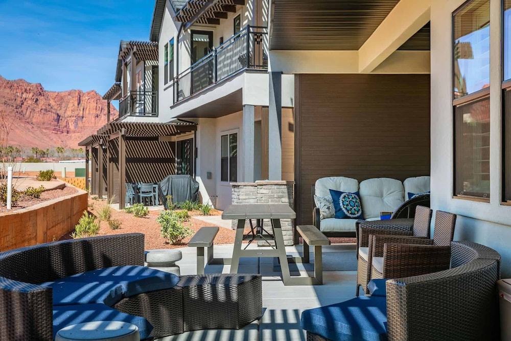 Red Cliffs Retreat Ocotillo #8 Townhouse - St. George