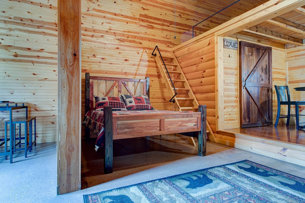 March Promo!! Stay1 Night Free See Below! Whistling Wind Cabin Unit 3 In Rrg - Slade, KY