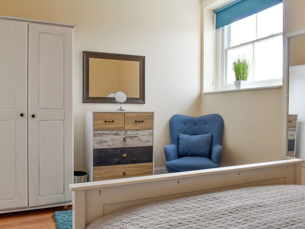 2 Bedroom Accommodation In Ilfracombe - North Devon District