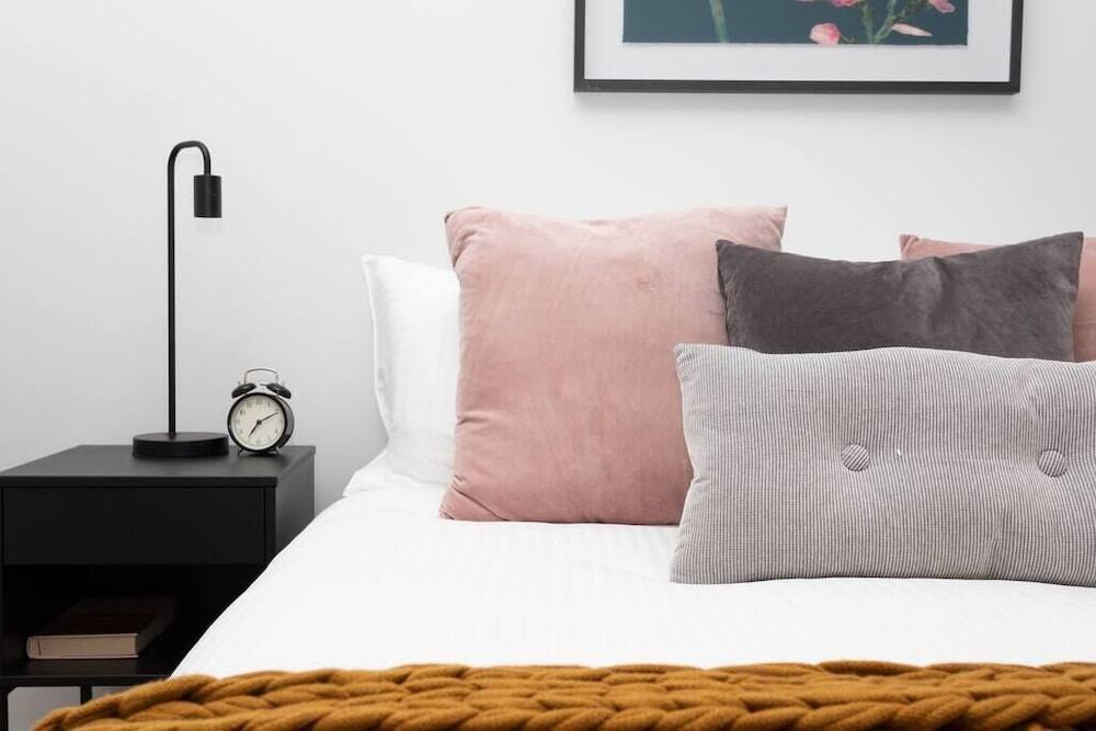 Claremont - One Bedroom Apartment - St Kilda