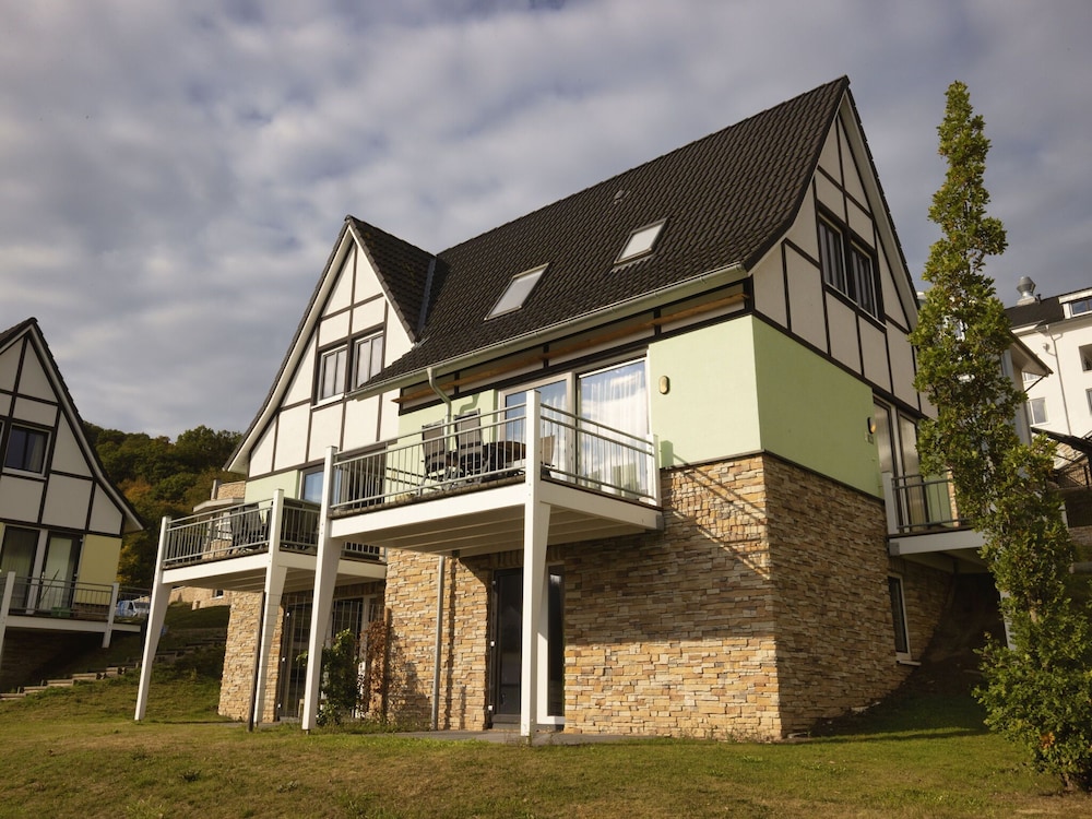 Semi Detached Nice Villa With Sauna Near Lake - Nationalpark Eifel