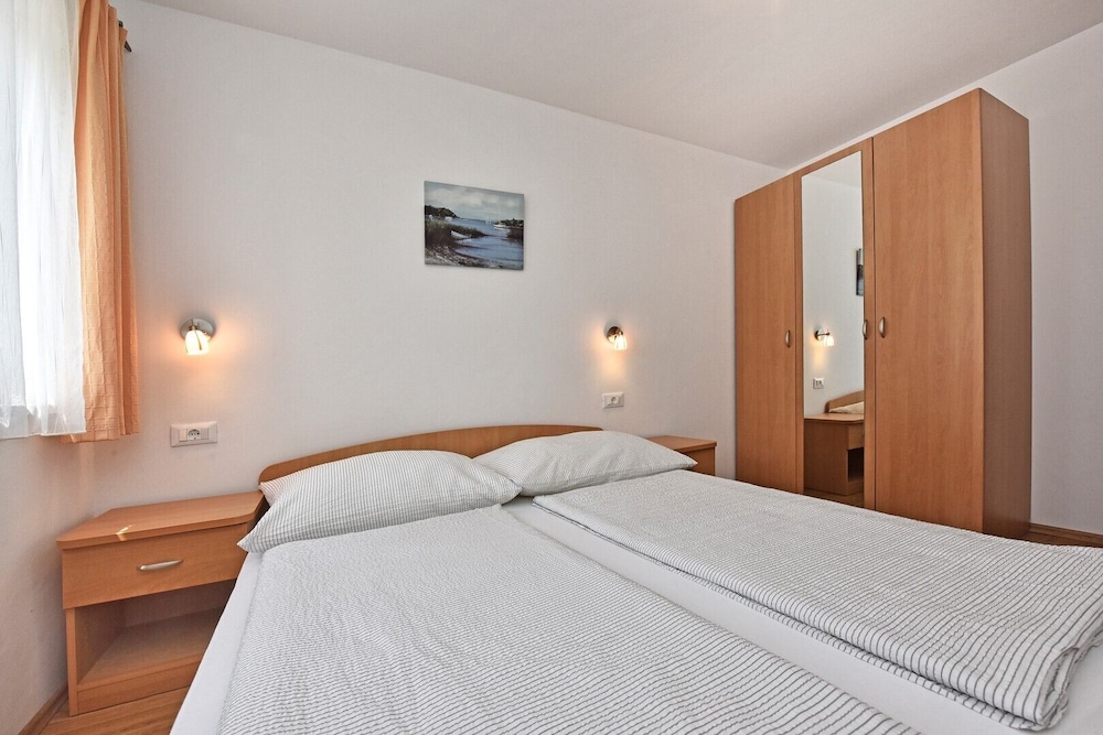 Apartment Tomic 3 For 4 Persons - Poreč