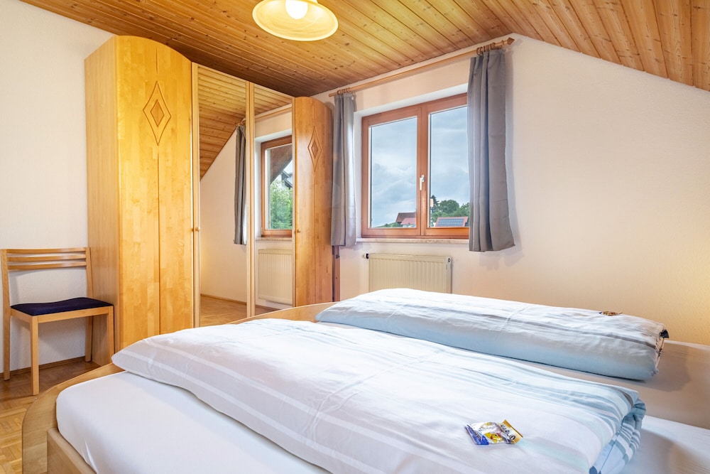 Appartement De Vacances Confortable De 85 M² Avec Terrasse Privée - Ravensbourg