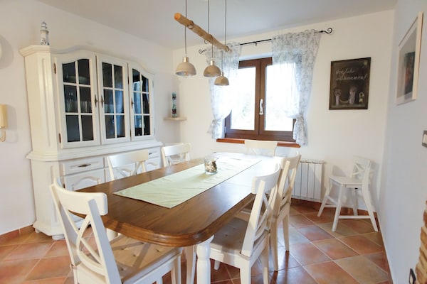 Family-friendly Holiday Home In A Quiet Location Not Far From Porec - Istria