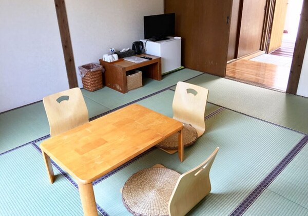 Standard Accommodation Semiindependent Cottage  \/ Ishigaki Okinawa - Ishigaki