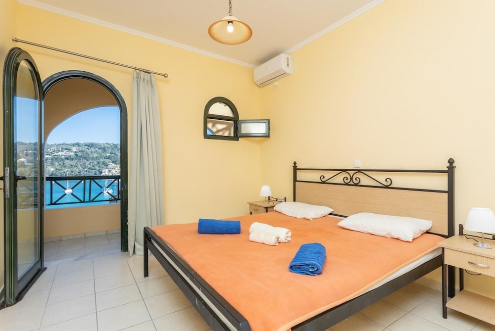 Thanasis - Une Chambre Villa, Couchages 4 - Paxos