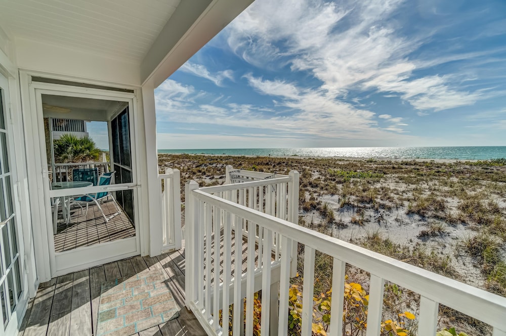 Beach Two Bedroom Villa By Redawning - Stump Pass Beach State Park, Englewood
