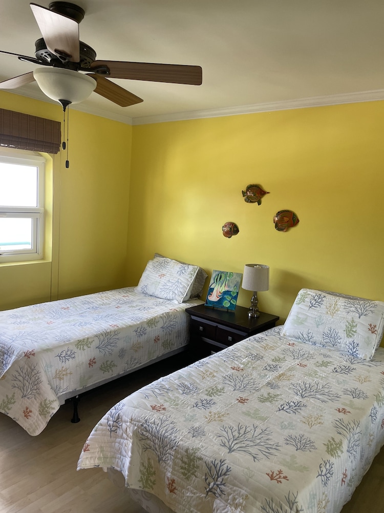 Beautiful Oceanfront Condo With Private Beach Freeport Bahamas - Freeport