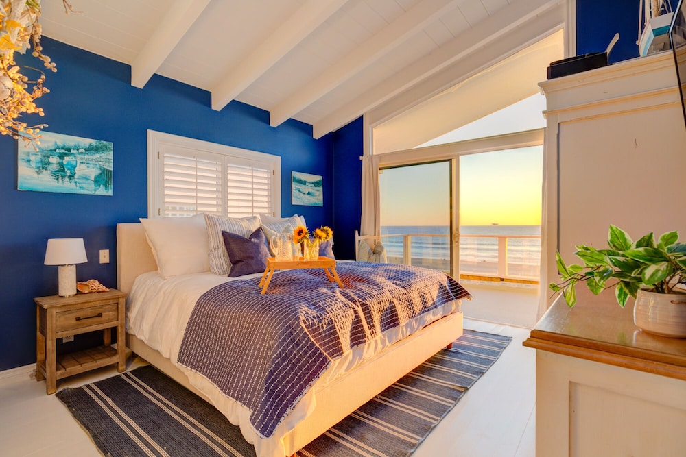 Dream Strand House With Picture Perfect Views - Redondo Beach, CA