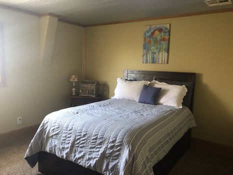 Find cheap vacation rentals in Minneapolis, KS cozycozy