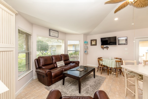 'Another Day In Paradise'   Wi-fi, Cable\/tv, Dog Friendly, Tranquil Setting - Vero Beach, FL