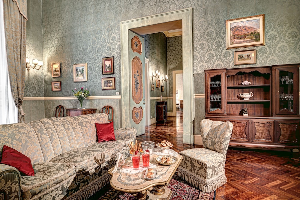 Suite Borbone Royal - Naples
