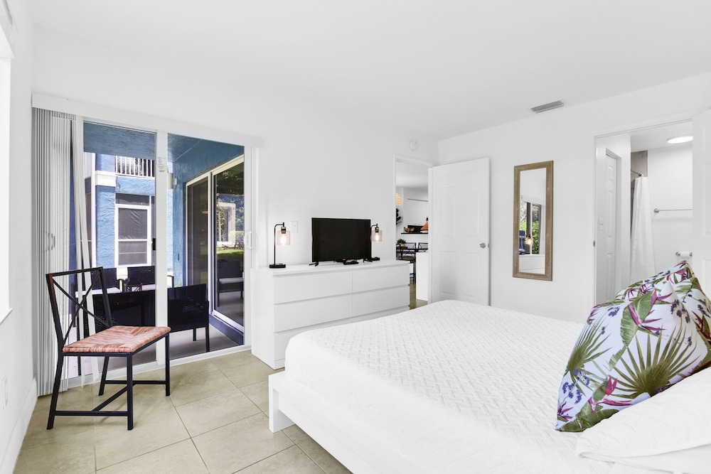 Enjoy Our 2 Bedroom, 2 Bath Ground Floor Apartment In West Boca Raton - 科勒爾斯普林斯