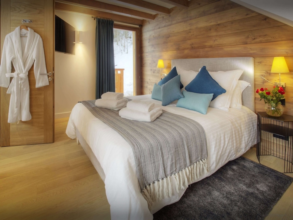Ski-in Ski-out Chalet In La Clusaz With Sauna And Hot Tub - Ovo Network - Le Chinaillon