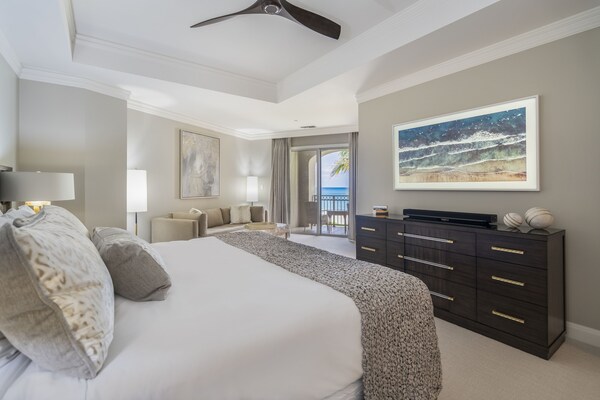 Renovated 207 South Oceanfront Residence Located At The Ritz-carlton - West Bay