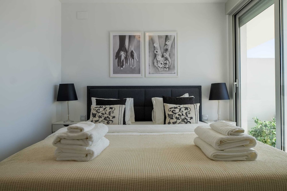 New Golden Mile 3bed Apartment Resort Pools Wifi Parking - マラガ