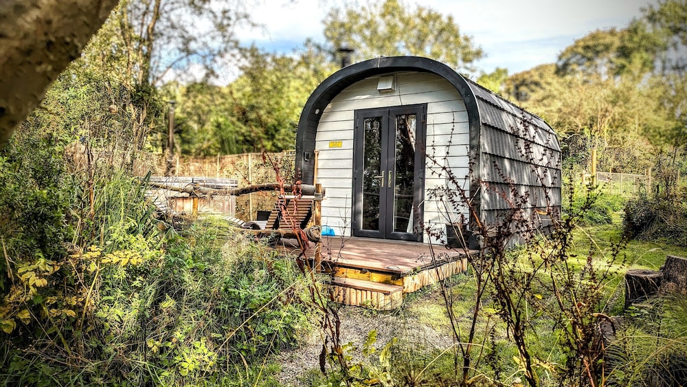 Orme At Emlyn's Coppice - 2+2 Berth Pod & Hot Tub - North Wales