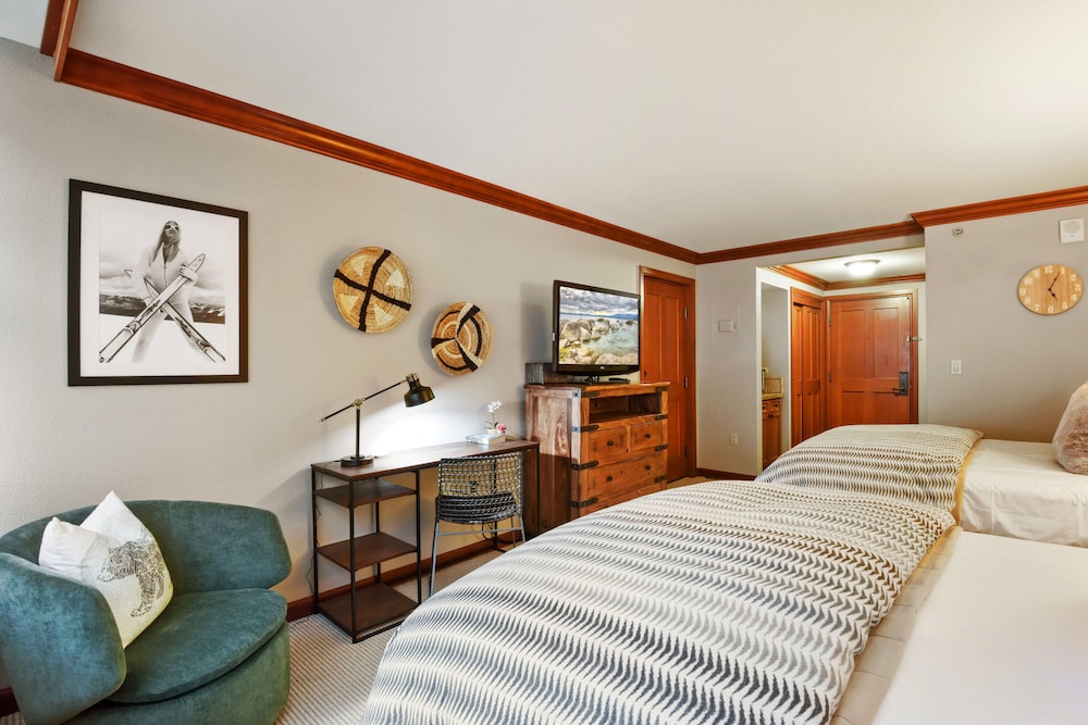 Work-friendly Space W/ Everline Resort & Spa Amenities Access For Summer Relaxat - Tahoe City, CA
