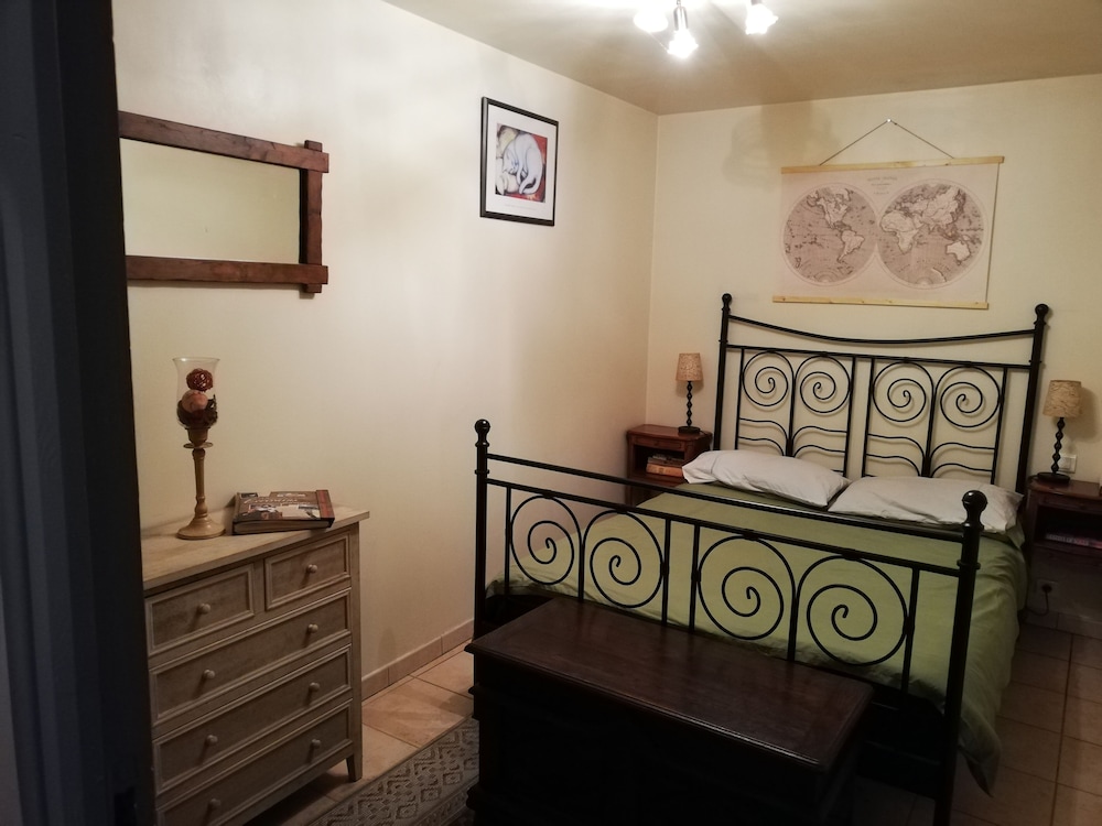 Captivating 3-Bed Cottage - Périgord