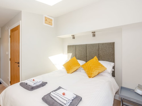 1 Bedroom Accommodation In Ruswarp, Near Whitby - Yorkshire