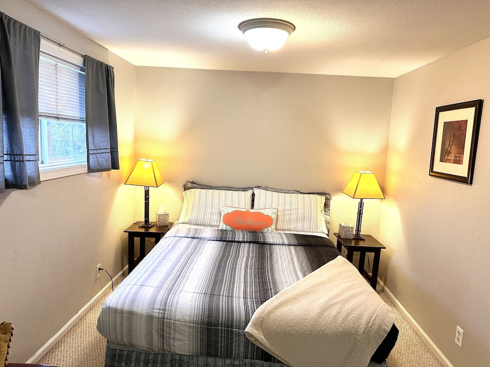 Emerald Valley Studio Suite **Extended Stay Rates Available** - Eugene, OR