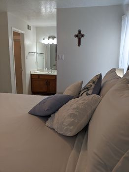 Looking for a vacation rental in Los Alamos, NM? Try cozycozy