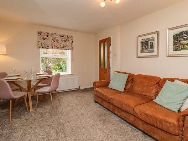 1 The Old Chapel, Pet Friendly, With A Garden In Pool-in-wharfedale - Aéroport de Leeds-Bradford (LBA)