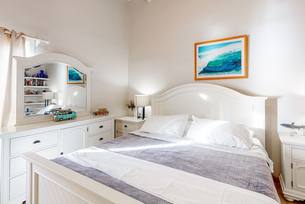 Serene Beachfront Retreat With Amazing Views, Furnished Deck, Washer/dryer & Ac - SEA LIFE Aquarium, Carlsbad