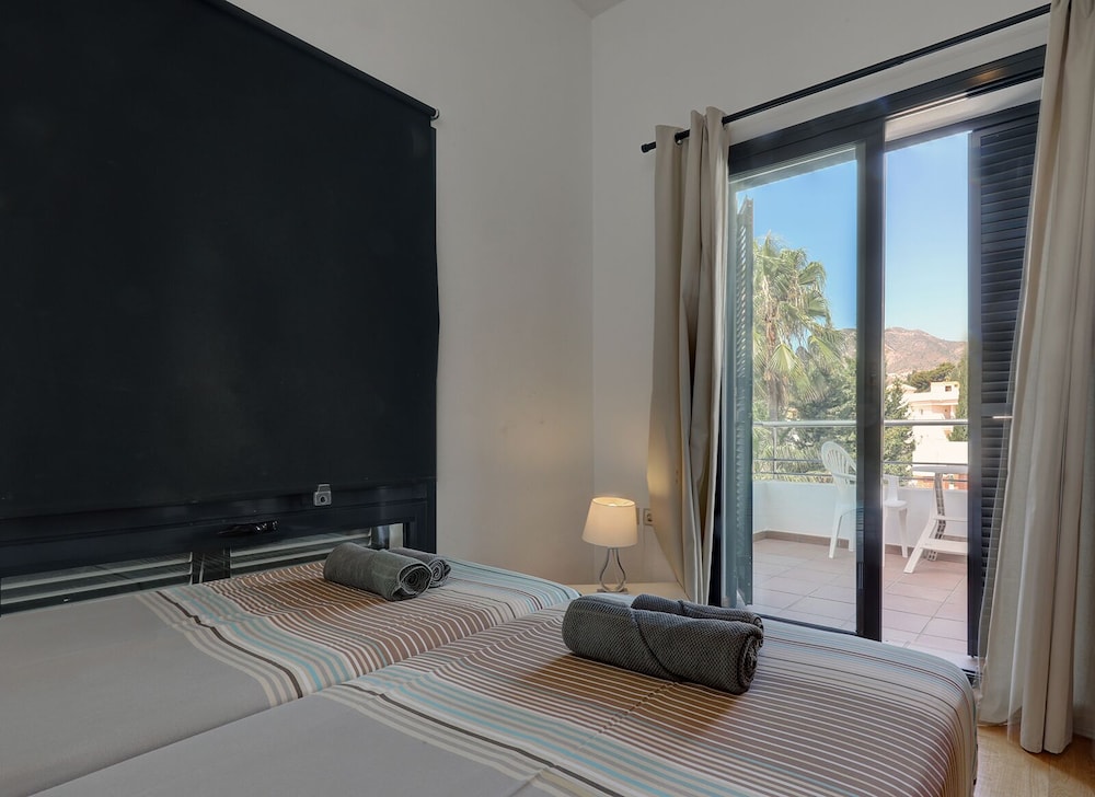 Villa In Puerto Marina With Private And Heated Pool - Torremolinos