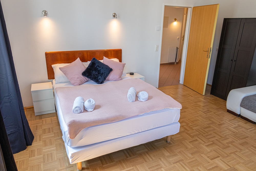 Yeshello Elegant Apartment Near Central Vienna - Viyana