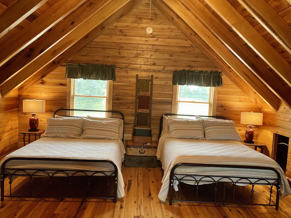 The Bourbon Lodge - Log Home Escape, Bourbon Trail, Sunsets, Peaceful Retreat - Springhill Winery, Bloomfield