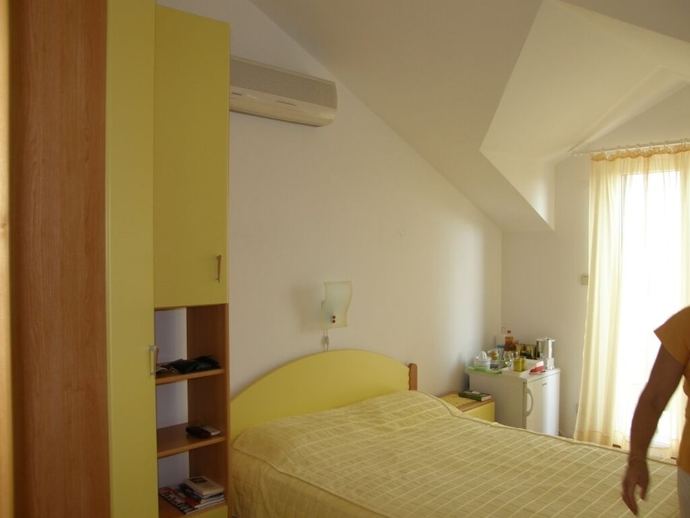 Zimmer In Bol Mit Meerblick, Balkon, Klimaanlage, W-lan (3416-5) - Bol