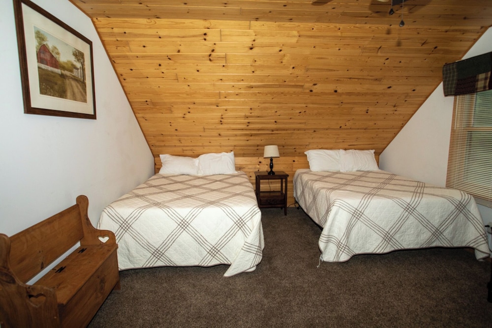 Cabin 2418 - Grand Log Cabin Within Private Resort - Míchigan