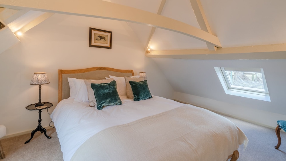 Poppy Cottage - Sleeps 4 Guests  In 2 Bedrooms - Moreton-in-Marsh
