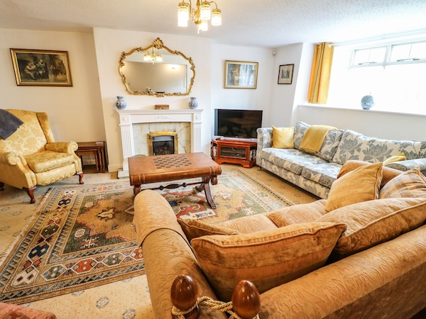 Arch Cottage, Family Friendly, Character Holiday Cottage In Lincoln - Lincoln Castle