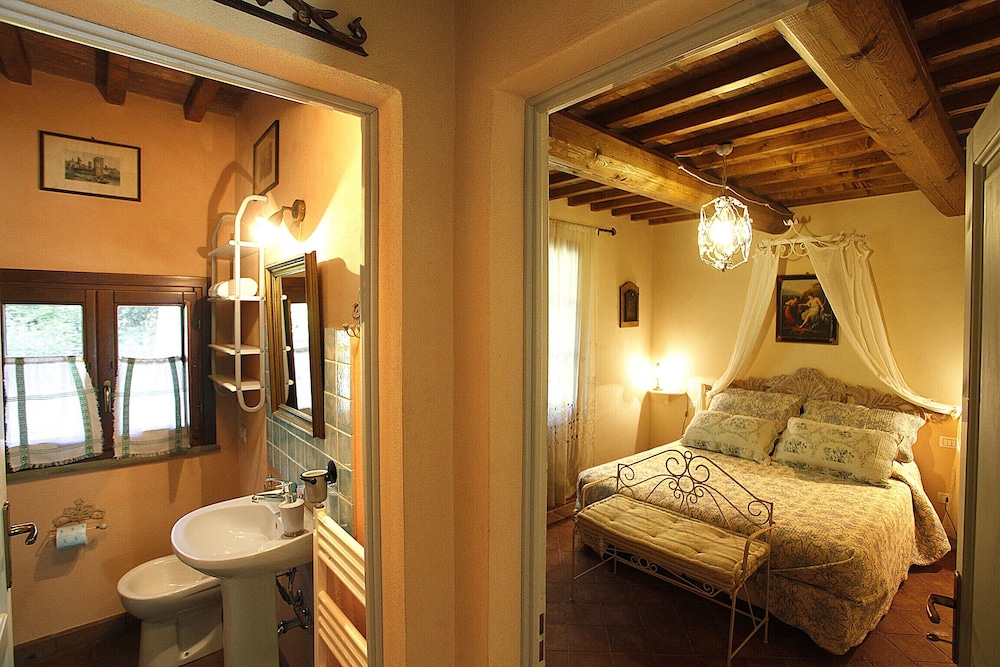 Appartamento In Stile Toscano Con Piscina Vicino Al Mare - Toscana