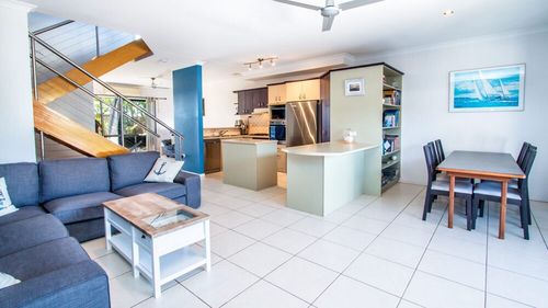 Vacation rentals & Airbnbs in Seventeen Seventy cozycozy