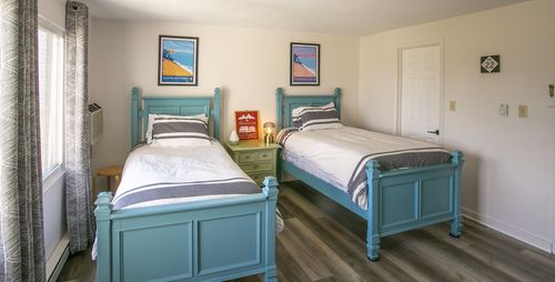 Top Airbnbs & Vacation rentals in Glen Lake, MI cozycozy