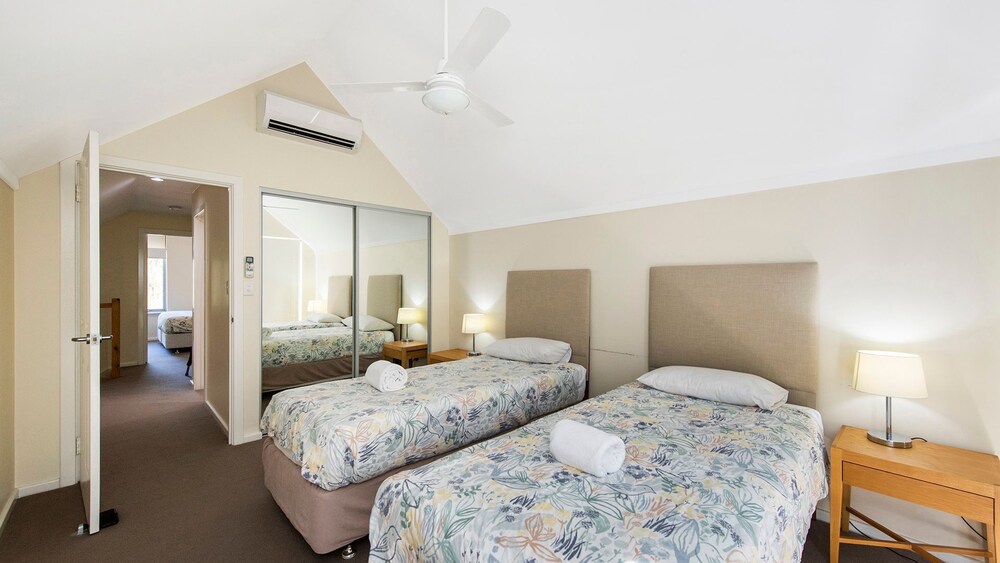 Seventy At Cape View Resort - Villa In Cape View Resort, Great For Couples And Families To Enjoy. - Broadwater