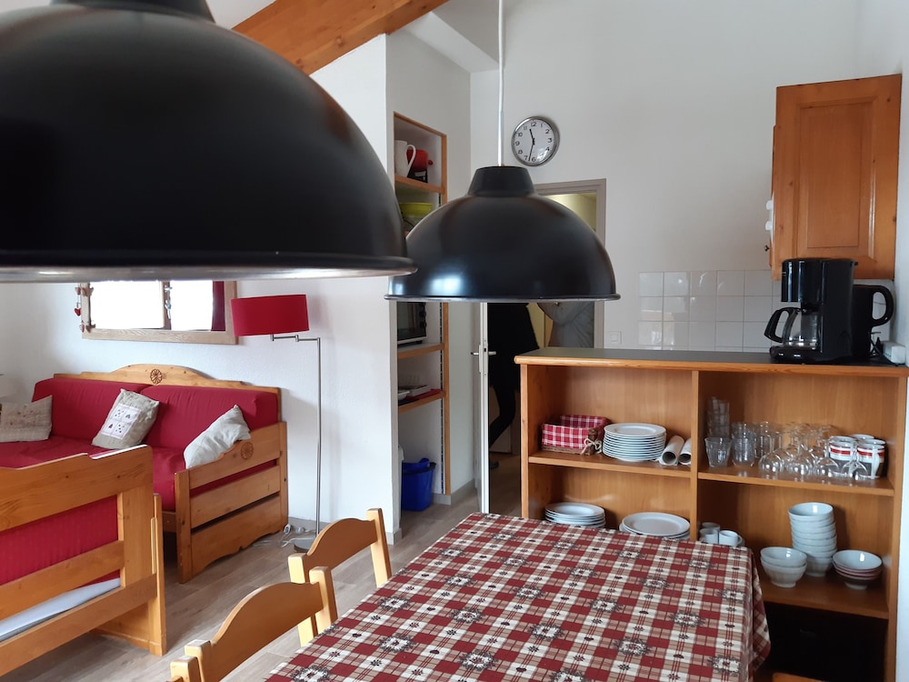 Beautiful 4-room Apartment In Valfrejus - Modane