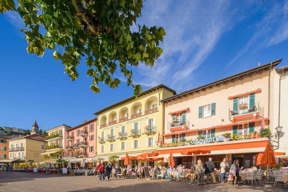 Piazza Ascona Hotel & Restaurants - Gambarogno