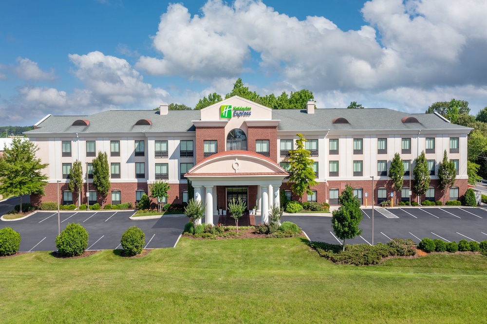Holiday Inn Express Hotel & Suites Tullahoma, An Ihg Hotel - Tims Ford Lake, TN