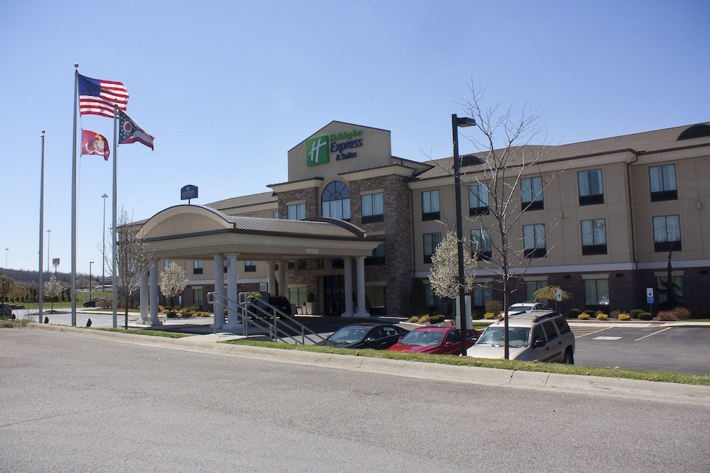 Holiday Inn Express & Suites Youngstown West I 80, an IHG hotel - Warren, OH