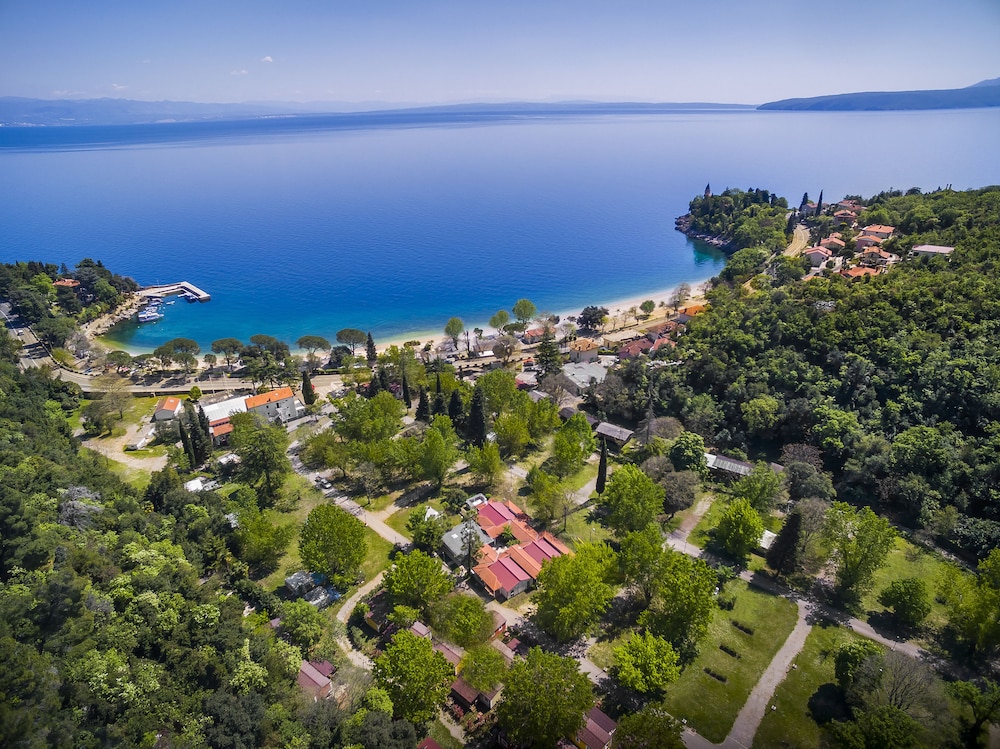 Campsite & Holiday Resort Medveja - Croatia