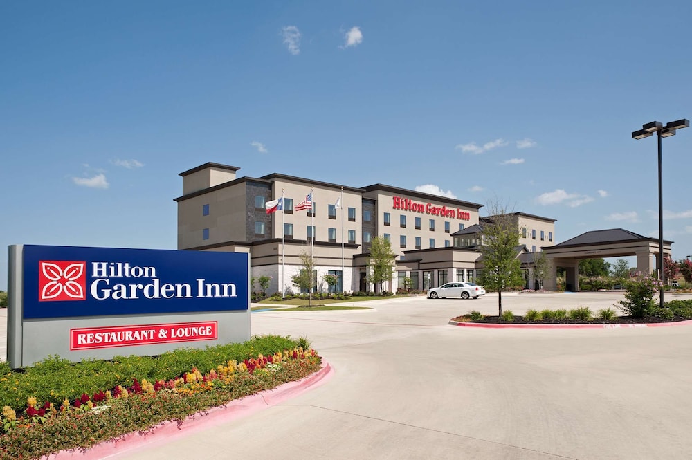 Hilton Garden Inn Fort Worth Alliance Airport - Roanoke, TX