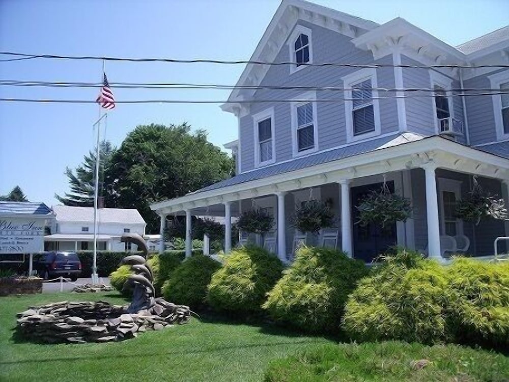 The Blue Inn At North Fork - Croteaux Vineyards, Southold