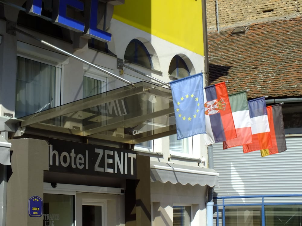 Garni Hotel Zenit - Újvidék