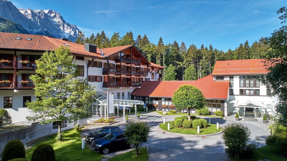 Hotel Am Badersee - Alpspitze